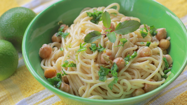 Buttery Lemon Spaghetti with Chickpeas