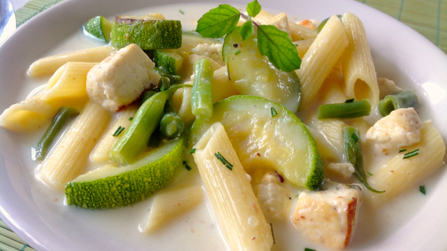 Garden Herb Soup with Paneer Vegetables and Pasta