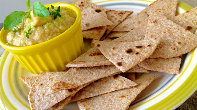 Healthy Baked Chapati Chips